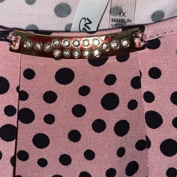 NY Women’s collection pink and black polkadot blouse scrunch tie sleeves Size 1X - Picture 2 of 14